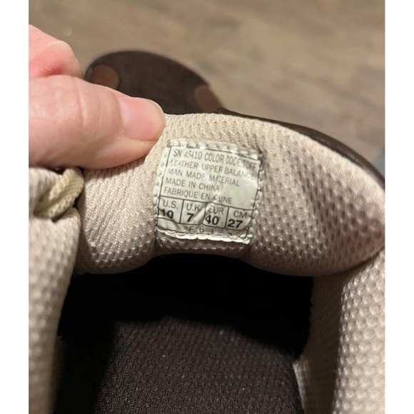 Skechers brown shoes - Picture 3 of 5